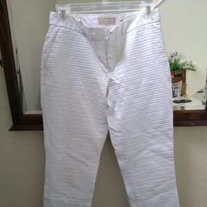 White cropped pants